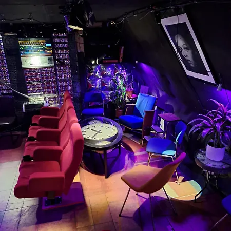 Homestay Premium Jazz Club Eu Song *